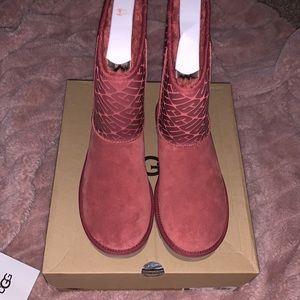 Classic Short II UGG Logo • Brand New